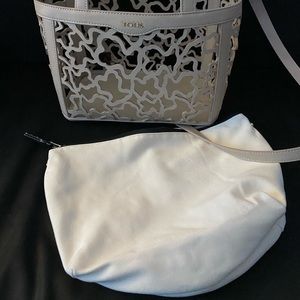 Repost- Tous taupe pouch
